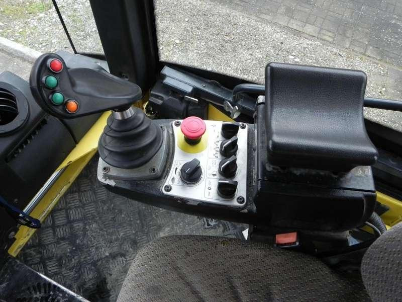 Ασφαλτικός οδοστρωτήρας Bomag BW174AP-4 AM II: φωτογραφία 12