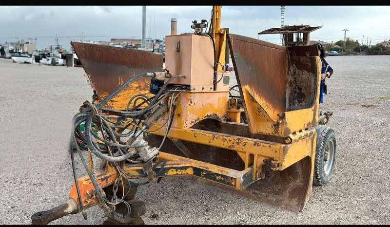 Capilla CRF-2 - Γκρέιντερ: φωτογραφία 1 Capilla CRF-2 - Γκρέιντερ: φωτογραφία 1