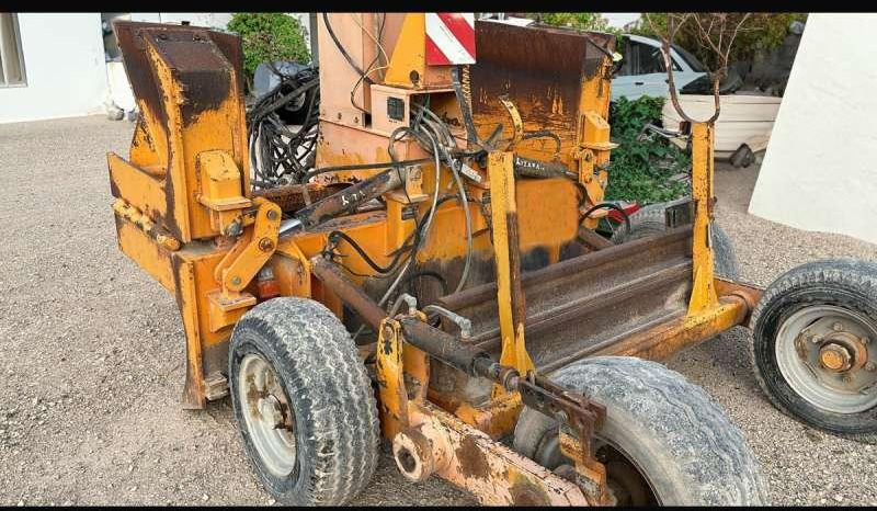 Capilla CRF-2 - Γκρέιντερ: φωτογραφία 4 Capilla CRF-2 - Γκρέιντερ: φωτογραφία 4