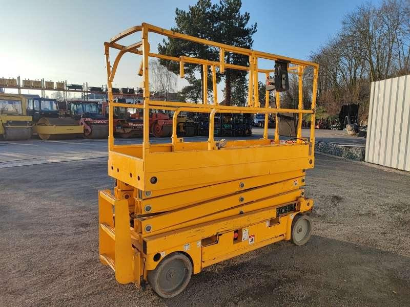Haulotte Nacelle CISEAUX COMPACT 10N - Κάθετος ανελκυστήρας με κατάρτι: φωτογραφία 4 Haulotte Nacelle CISEAUX COMPACT 10N - Κάθετος ανελκυστήρας με κατάρτι: φωτογραφία 4