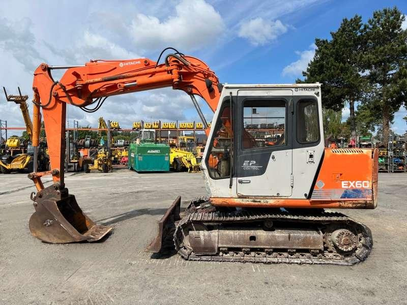 Hitachi EX60 - Ερπυστριοφόρος εκσκαφέας: φωτογραφία 4 Hitachi EX60 - Ερπυστριοφόρος εκσκαφέας: φωτογραφία 4