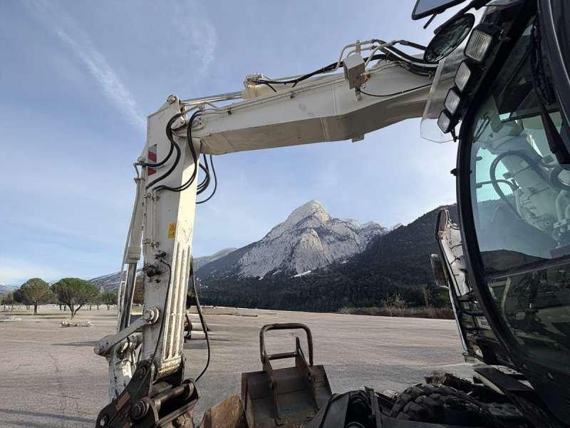 Hitachi ZX190W-5B - Τροχοφόρος εκσκαφέας: φωτογραφία 3 Hitachi ZX190W-5B - Τροχοφόρος εκσκαφέας: φωτογραφία 3