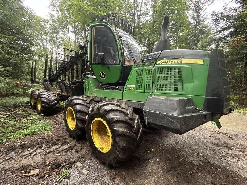 John Deere 1110G - Λαστιχοφόρα προωθητικo - forwarder: φωτογραφία 1 John Deere 1110G - Λαστιχοφόρα προωθητικo - forwarder: φωτογραφία 1
