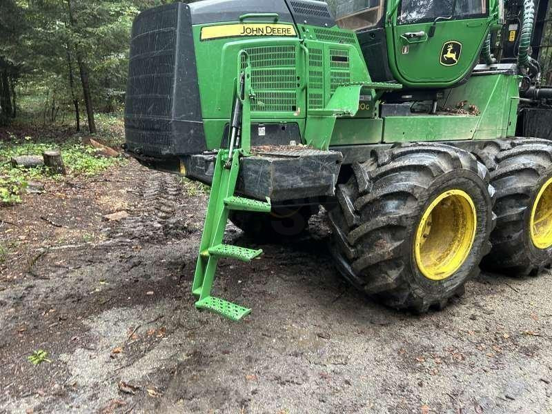 John Deere 1110G - Λαστιχοφόρα προωθητικo - forwarder: φωτογραφία 3 John Deere 1110G - Λαστιχοφόρα προωθητικo - forwarder: φωτογραφία 3