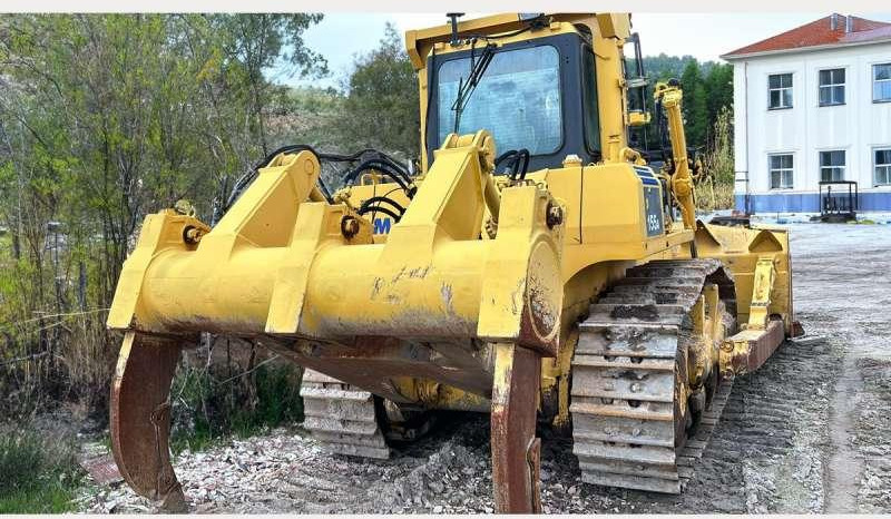 Komatsu Bulldozer D155AX-5 - Μπουλντόζα: φωτογραφία 2 Komatsu Bulldozer D155AX-5 - Μπουλντόζα: φωτογραφία 2