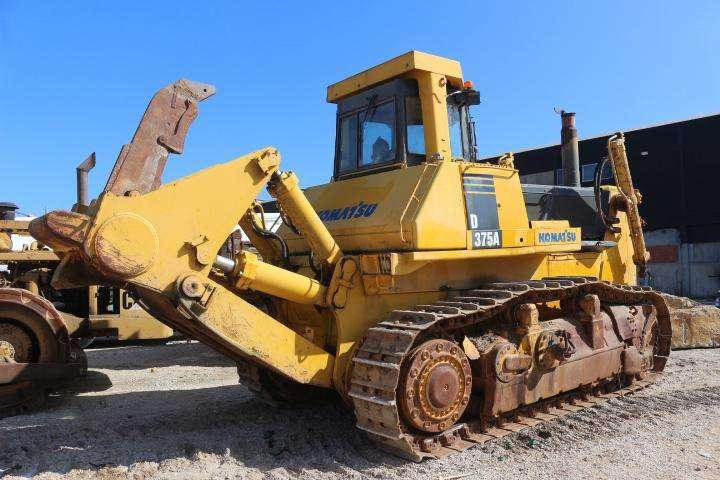 Komatsu Bulldozer D375A-1 - Μπουλντόζα: φωτογραφία 2 Komatsu Bulldozer D375A-1 - Μπουλντόζα: φωτογραφία 2