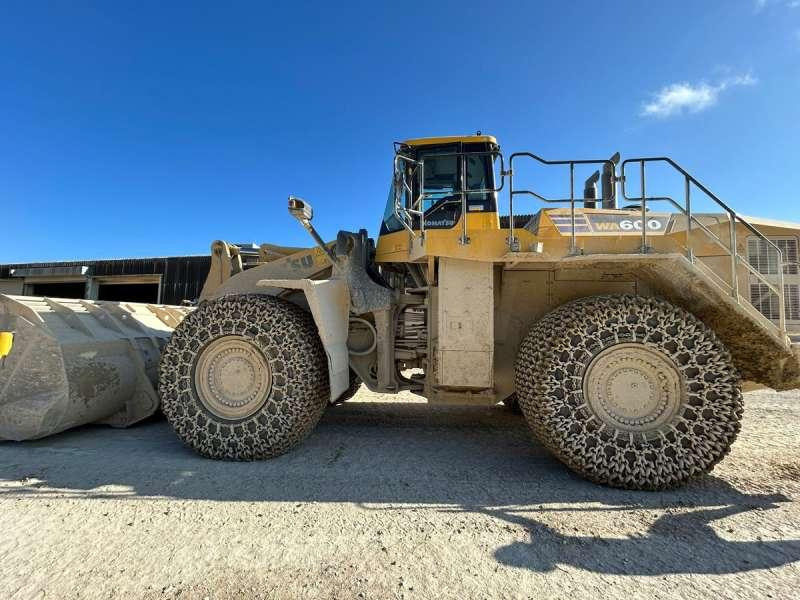 Komatsu WA600-8E0 - Ελαστιχοφόρος φορτωτής: φωτογραφία 3 Komatsu WA600-8E0 - Ελαστιχοφόρος φορτωτής: φωτογραφία 3