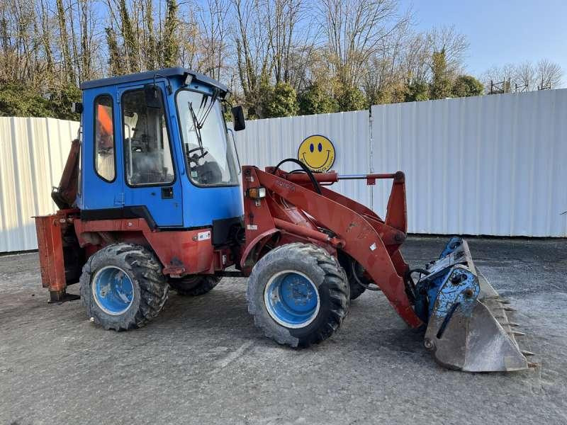 Kubota R520 - Φορτωτής εκσκαφέας: φωτογραφία 1 Kubota R520 - Φορτωτής εκσκαφέας: φωτογραφία 1