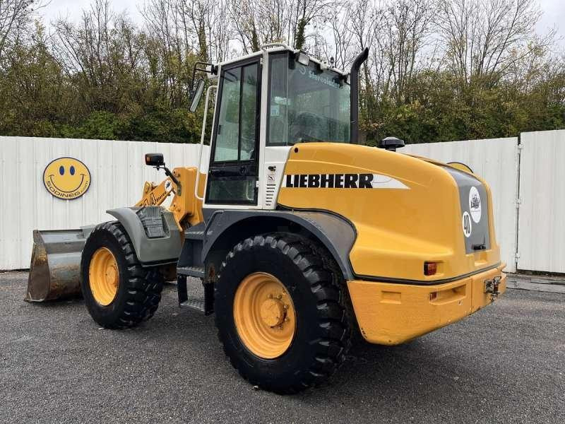 Liebherr L514 Stereo - Ελαστιχοφόρος φορτωτής: φωτογραφία 4 Liebherr L514 Stereo - Ελαστιχοφόρος φορτωτής: φωτογραφία 4