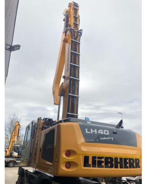 Liebherr LH40 M LITRONIC - Μηχάνημα Διαχείρισης Υλικών: φωτογραφία 5 Liebherr LH40 M LITRONIC - Μηχάνημα Διαχείρισης Υλικών: φωτογραφία 5