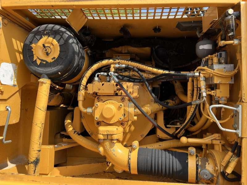 Ερπυστριοφόρος εκσκαφέας Liebherr R904HDSL: φωτογραφία 31 Ερπυστριοφόρος εκσκαφέας Liebherr R904HDSL: φωτογραφία 31