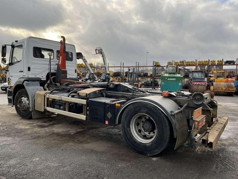 Mercedes AXOR 1833 - Φορτηγό φόρτωσης γάντζου: φωτογραφία 5 Mercedes AXOR 1833 - Φορτηγό φόρτωσης γάντζου: φωτογραφία 5
