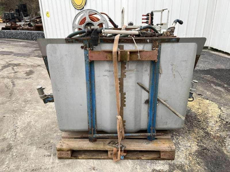 Tecnoma CUVE DE TRAITEMENT PHYTO - Αναρτώμενο ψεκαστικό: φωτογραφία 1 Tecnoma CUVE DE TRAITEMENT PHYTO - Αναρτώμενο ψεκαστικό: φωτογραφία 1