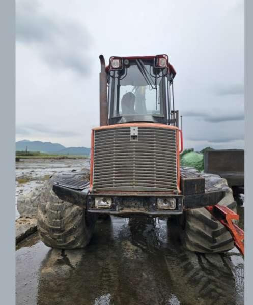 VALMET 840.4 - Δασικός ελκυστήρας: φωτογραφία 5 VALMET 840.4 - Δασικός ελκυστήρας: φωτογραφία 5