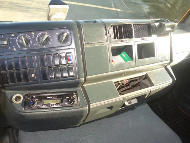 MAN TGA 41-440 8X6 MANUAL GEARBOX 22M3 MEILLER TIPPER - Φορτηγό ανατρεπόμενο: φωτογραφία 5 MAN TGA 41-440 8X6 MANUAL GEARBOX 22M3 MEILLER TIPPER - Φορτηγό ανατρεπόμενο: φωτογραφία 5