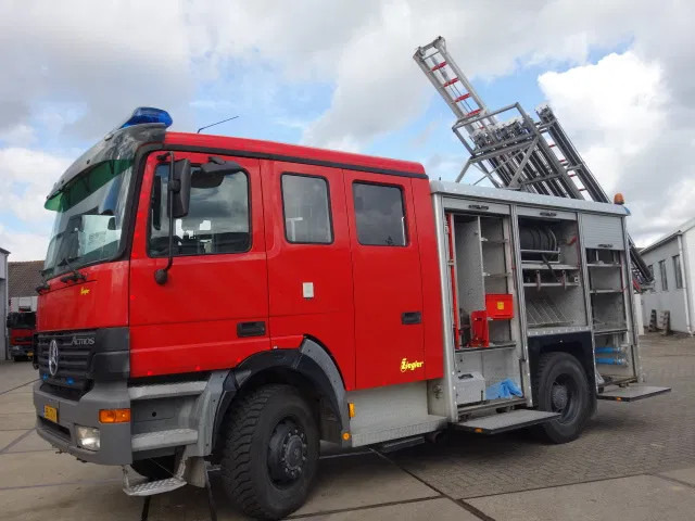 Mercedes-Benz Actros 1831 4X4 ZIEGLER BOMBEROS POMP,2500 L TANK - Πυροσβεστικό όχημα: φωτογραφία 1 Mercedes-Benz Actros 1831 4X4 ZIEGLER BOMBEROS POMP,2500 L TANK - Πυροσβεστικό όχημα: φωτογραφία 1
