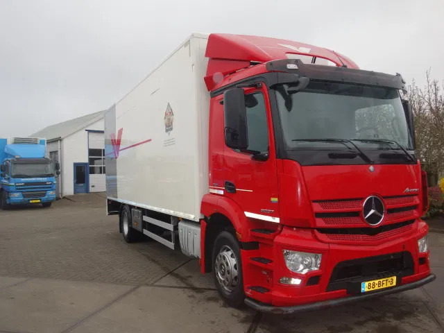 Mercedes-Benz Antos 2027 - Φορτηγό κόφα: φωτογραφία 2 Mercedes-Benz Antos 2027 - Φορτηγό κόφα: φωτογραφία 2