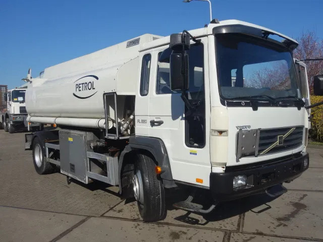 Volvo FL 240 220PK 12000 LITER STEELSPRINGS - Φορτηγό βυτιοφόρο: φωτογραφία 1 Volvo FL 240 220PK 12000 LITER STEELSPRINGS - Φορτηγό βυτιοφόρο: φωτογραφία 1