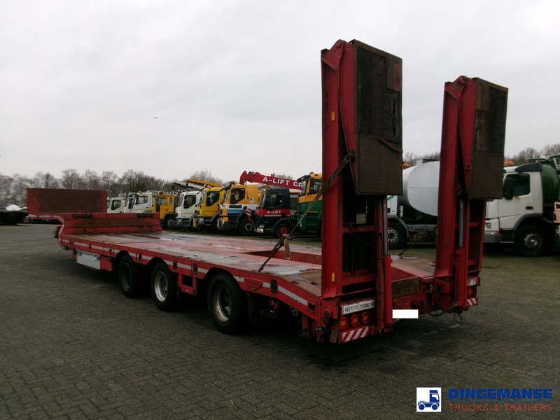 Broshuis 3-axle semi lowbed trailer 45t + ramps - DAMAGED - Επικαθήμενο με χαμηλό δάπεδο: φωτογραφία 3 Broshuis 3-axle semi lowbed trailer 45t + ramps - DAMAGED - Επικαθήμενο με χαμηλό δάπεδο: φωτογραφία 3
