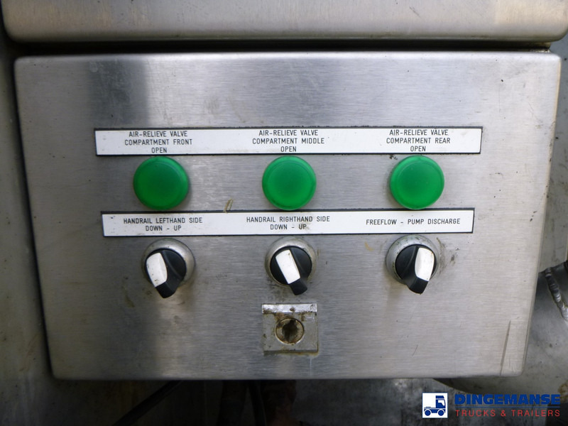 Επικαθήμενο βυτίο Burg Food tank inox 30.3 m3 / 3 comp: φωτογραφία 17