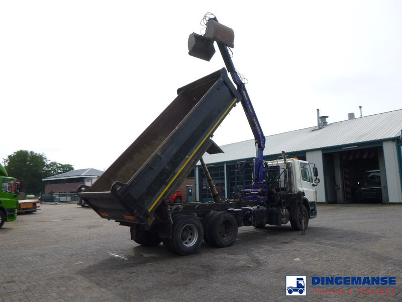 DAF CF 75.310 6x4 RHD tipper + HMF 1144 K-1 + grapple - Φορτηγό με γερανό: φωτογραφία 4 DAF CF 75.310 6x4 RHD tipper + HMF 1144 K-1 + grapple - Φορτηγό με γερανό: φωτογραφία 4