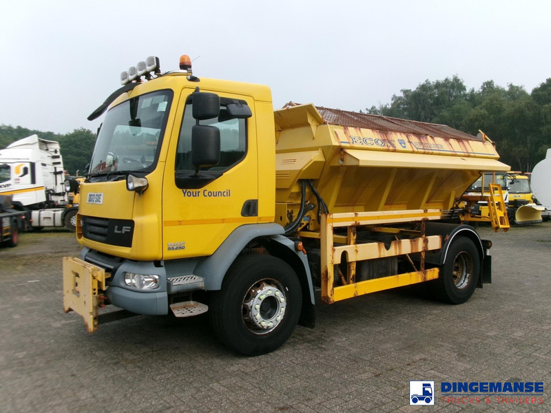 DAF LF 55.250 4X2 RHD gritter - Εκχιονιστικό μηχάνημα: φωτογραφία 1 DAF LF 55.250 4X2 RHD gritter - Εκχιονιστικό μηχάνημα: φωτογραφία 1
