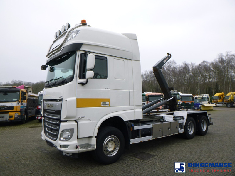 DAF XF 530 6x2 Euro 6 VDL container hook - Φορτηγό φόρτωσης γάντζου: φωτογραφία 1 DAF XF 530 6x2 Euro 6 VDL container hook - Φορτηγό φόρτωσης γάντζου: φωτογραφία 1