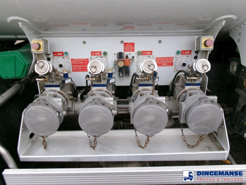 Renault Premium 270 4x2 fuel tank 13.8 m3 / 4 comp - Φορτηγό βυτιοφόρο: φωτογραφία 5 Renault Premium 270 4x2 fuel tank 13.8 m3 / 4 comp - Φορτηγό βυτιοφόρο: φωτογραφία 5