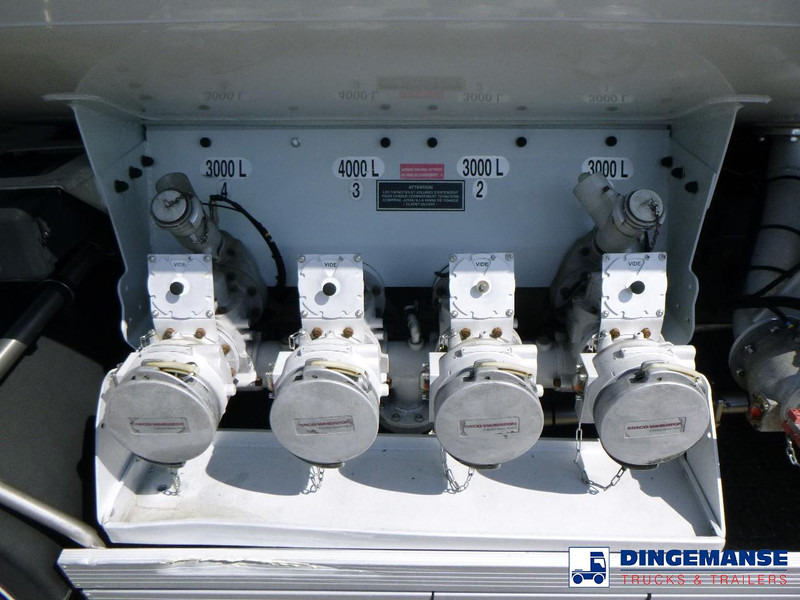 Renault Premium 280 dxi 4x2 fuel tank 13.6 m3 / 4 comp - Φορτηγό βυτιοφόρο: φωτογραφία 5 Renault Premium 280 dxi 4x2 fuel tank 13.6 m3 / 4 comp - Φορτηγό βυτιοφόρο: φωτογραφία 5