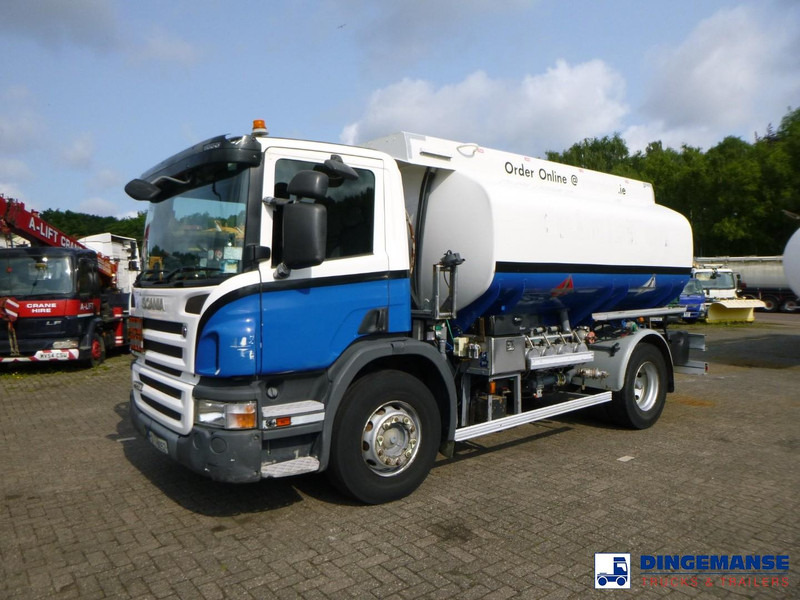 Scania P 230 DB 4x2 RHD fuel tank 12.4 m3 / 4 comp - Φορτηγό βυτιοφόρο: φωτογραφία 1 Scania P 230 DB 4x2 RHD fuel tank 12.4 m3 / 4 comp - Φορτηγό βυτιοφόρο: φωτογραφία 1