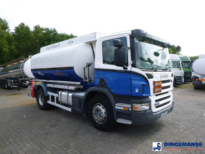 Scania P 230 DB 4x2 RHD fuel tank 12.4 m3 / 4 comp - Φορτηγό βυτιοφόρο: φωτογραφία 2 Scania P 230 DB 4x2 RHD fuel tank 12.4 m3 / 4 comp - Φορτηγό βυτιοφόρο: φωτογραφία 2