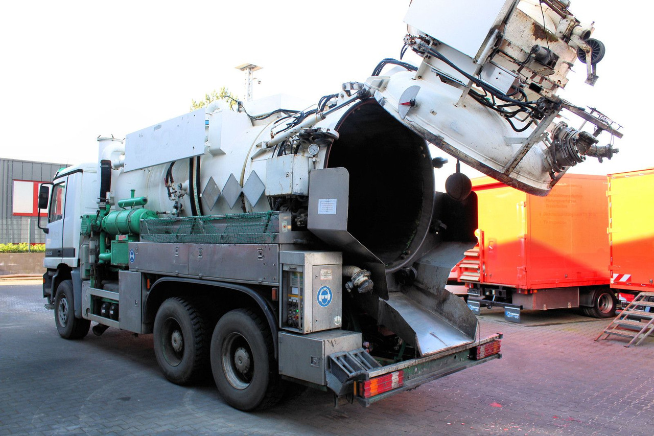 Mercedes-Benz Actros 3335 6x4 Kroll 13m³ HD-Kombi ADR/GGVS V2A - Όχημα εκκένωσης βόθρων: φωτογραφία 2 Mercedes-Benz Actros 3335 6x4 Kroll 13m³ HD-Kombi ADR/GGVS V2A - Όχημα εκκένωσης βόθρων: φωτογραφία 2