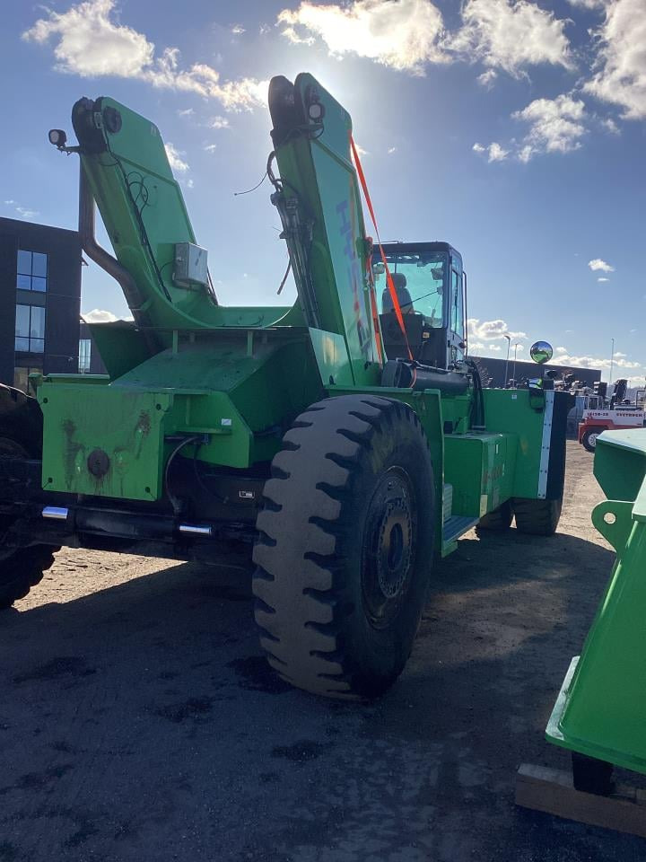 Hyster RS46-41L CH - Reachstacker: φωτογραφία 4 Hyster RS46-41L CH - Reachstacker: φωτογραφία 4