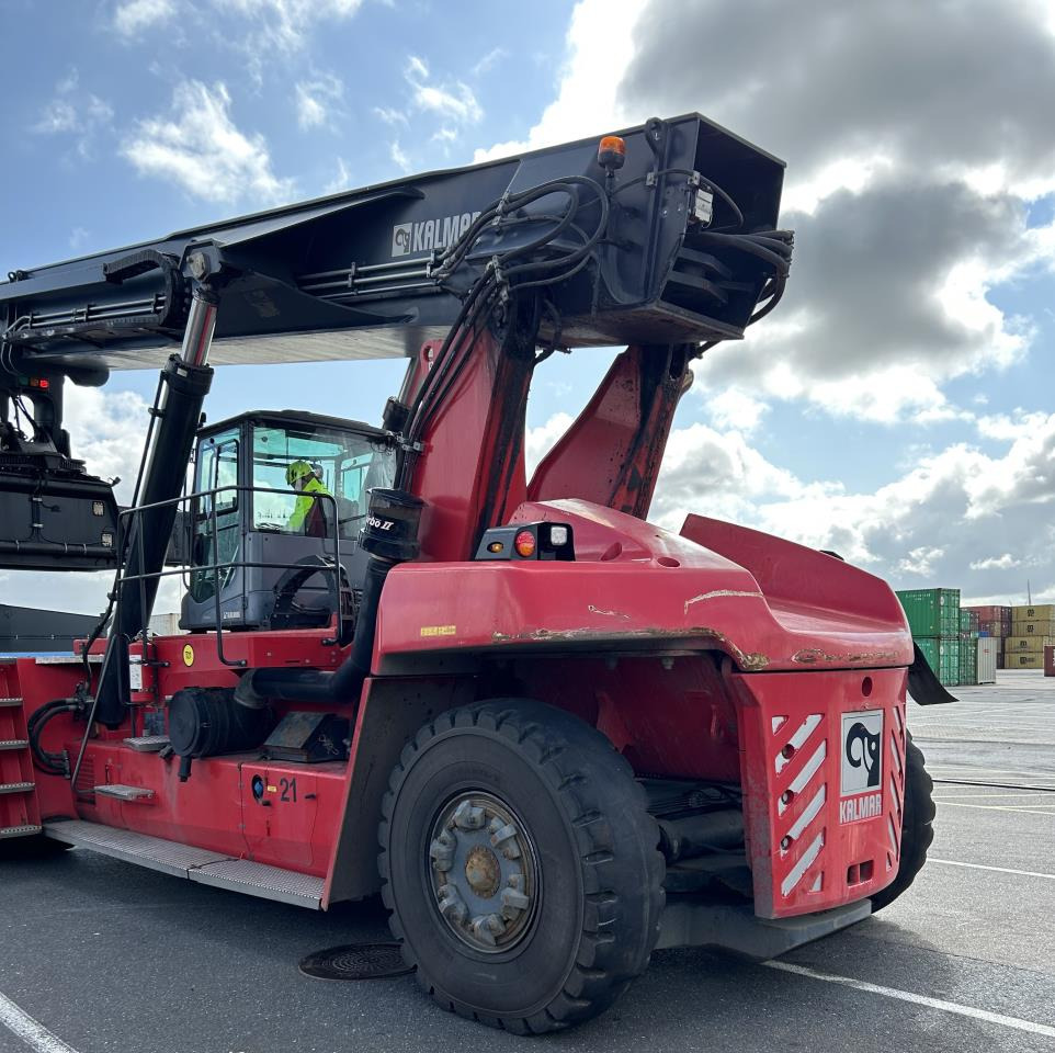 Kalmar DRG450-65S5 - Reachstacker: φωτογραφία 3 Kalmar DRG450-65S5 - Reachstacker: φωτογραφία 3