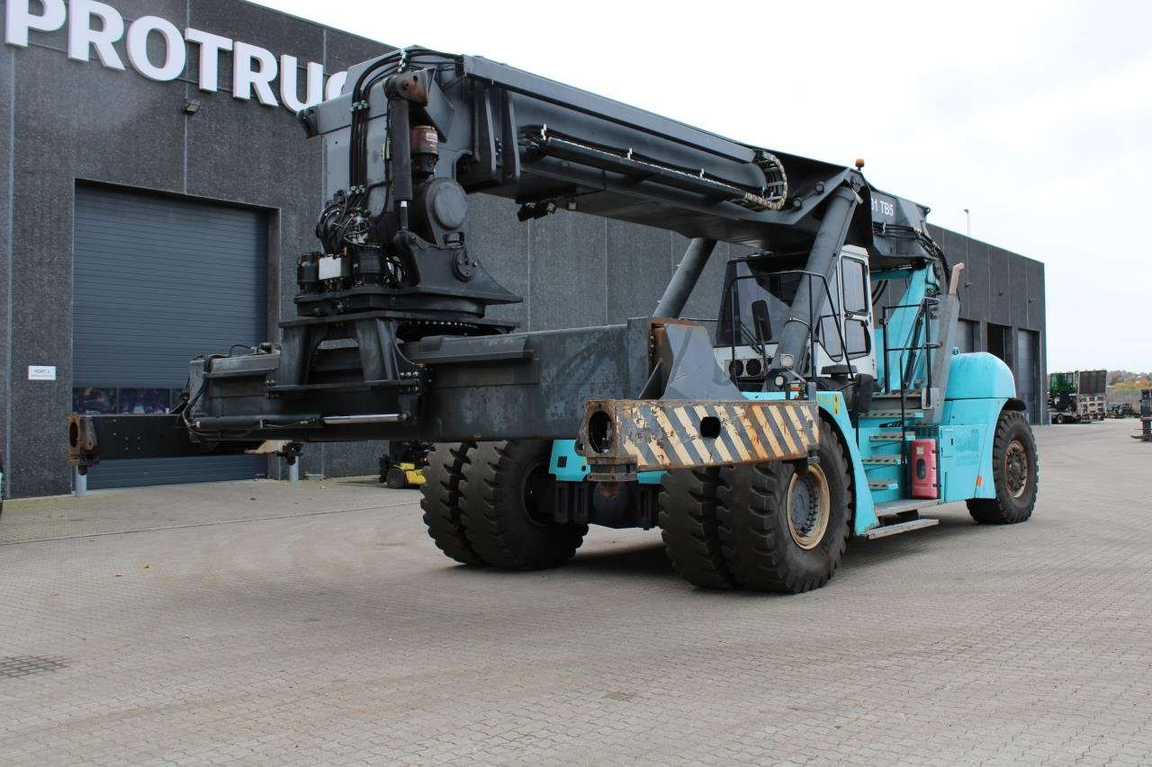 SMV 4531 TB5 - Reachstacker: φωτογραφία 2 SMV 4531 TB5 - Reachstacker: φωτογραφία 2