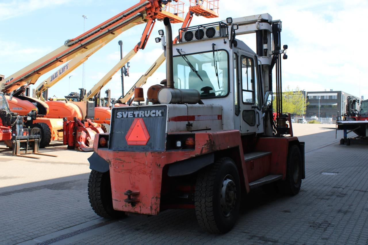 SveTruck 1260-30 - Πετρελαιοκίνητο περονοφόρο: φωτογραφία 3 SveTruck 1260-30 - Πετρελαιοκίνητο περονοφόρο: φωτογραφία 3