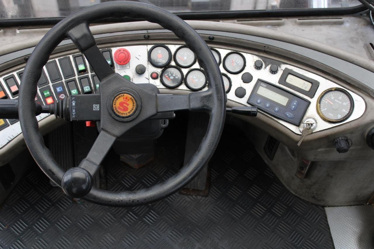 SveTruck 32120-50 - Πετρελαιοκίνητο περονοφόρο: φωτογραφία 4 SveTruck 32120-50 - Πετρελαιοκίνητο περονοφόρο: φωτογραφία 4