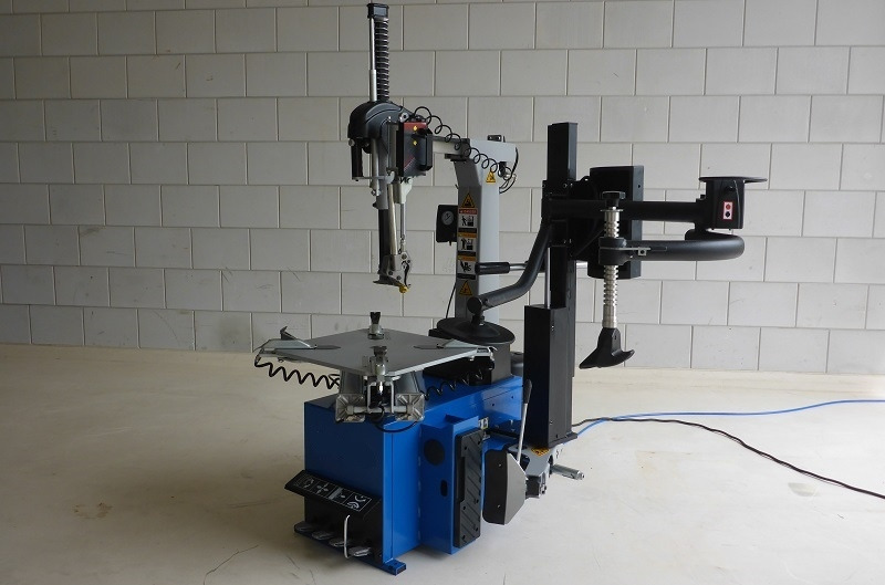 T26XL Heavy duty fully automatic leverless XL tyre changer - Muliti-funtional assist arm - 8 airboosters - High speed filling machine - Mounting head pneumatically locked + automatic up/down - 2Speed - Εξοπλισμός γκαράζ: φωτογραφία 4 T26XL Heavy duty fully automatic leverless XL tyre changer - Muliti-funtional assist arm - 8 airboosters - High speed filling machine - Mounting head pneumatically locked + automatic up/down - 2Speed - Εξοπλισμός γκαράζ: φωτογραφία 4