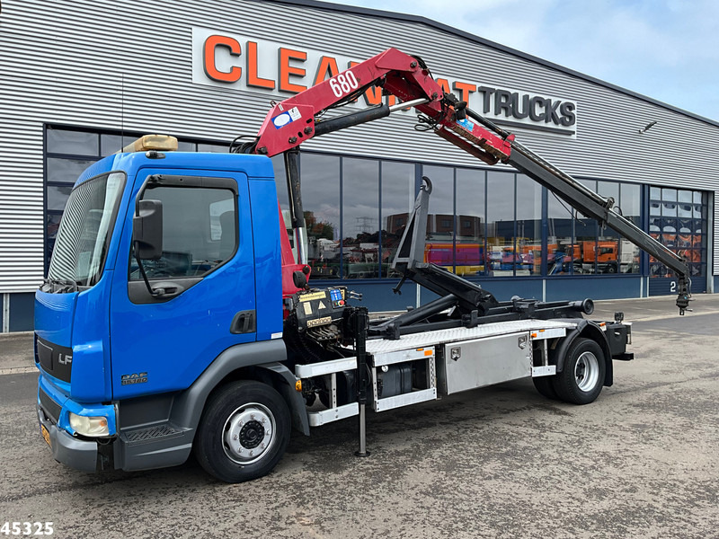 DAF FA 45 LF 180 HMF 7 Tonmeter laadkraan - Φορτηγό φόρτωσης γάντζου, Φορτηγό με γερανό: φωτογραφία 1 DAF FA 45 LF 180 HMF 7 Tonmeter laadkraan - Φορτηγό φόρτωσης γάντζου, Φορτηγό με γερανό: φωτογραφία 1