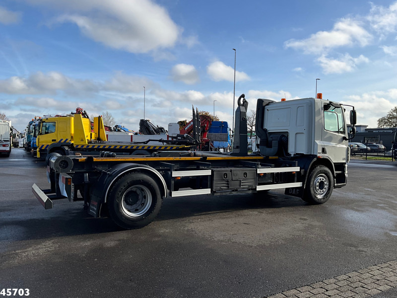 DAF FA 65 CF 250 Manual 20 Ton haakarmsysteem - Φορτηγό φόρτωσης γάντζου: φωτογραφία 5 DAF FA 65 CF 250 Manual 20 Ton haakarmsysteem - Φορτηγό φόρτωσης γάντζου: φωτογραφία 5