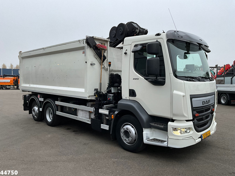 DAF FAN LF 220 Euro 6 Hiab 11 Tonmeter laadkraan Just 166.649 Km! - Φορτηγό ανατρεπόμενο, Φορτηγό με γερανό: φωτογραφία 3 DAF FAN LF 220 Euro 6 Hiab 11 Tonmeter laadkraan Just 166.649 Km! - Φορτηγό ανατρεπόμενο, Φορτηγό με γερανό: φωτογραφία 3