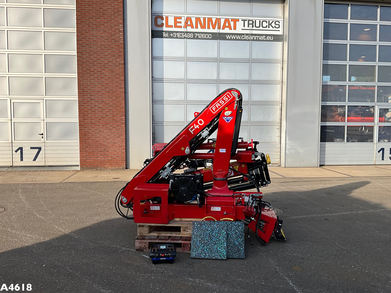 FASSI DEMO 4 Tonmeter laadkraan Laadkraan - Γερανός παπαγάλος: φωτογραφία 1 FASSI DEMO 4 Tonmeter laadkraan Laadkraan - Γερανός παπαγάλος: φωτογραφία 1