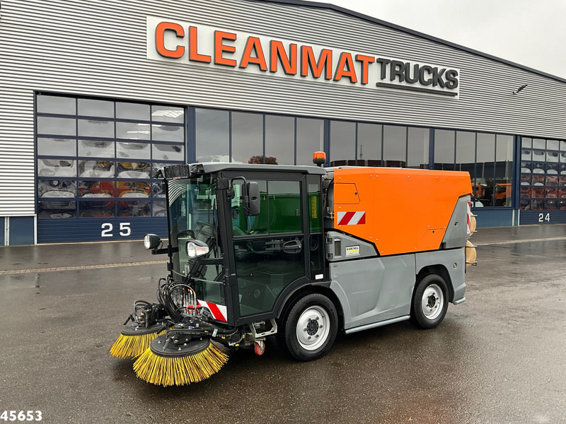 Kärcher MC 250 Just 16.579 km! - Σάρωθρο δρόμων: φωτογραφία 2 Kärcher MC 250 Just 16.579 km! - Σάρωθρο δρόμων: φωτογραφία 2