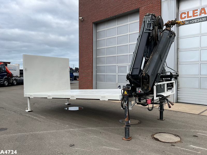 Laadplateau met Hiab 14 Tonmeter laadkraan - Κοντέινερ τύπου γάντζου: φωτογραφία 2 Laadplateau met Hiab 14 Tonmeter laadkraan - Κοντέινερ τύπου γάντζου: φωτογραφία 2