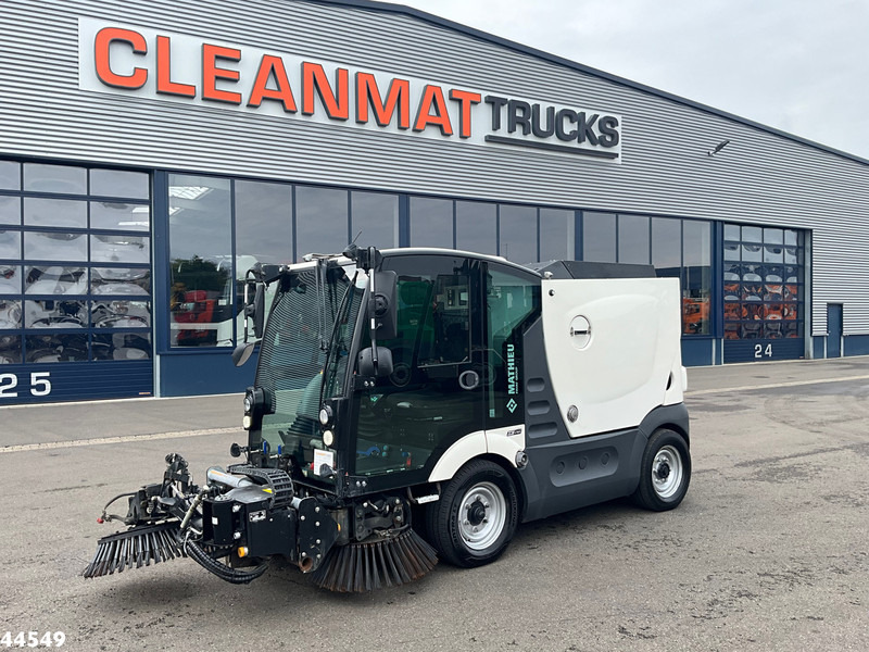 Mathieu MC 210 Azura Flex Euro 6 with 3-rd brush - Σάρωθρο δρόμων: φωτογραφία 3 Mathieu MC 210 Azura Flex Euro 6 with 3-rd brush - Σάρωθρο δρόμων: φωτογραφία 3