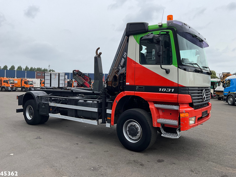 Mercedes-Benz Actros 1931 AK 4x4 Hiab 12 Tonmeter laadkraan - Φορτηγό φόρτωσης γάντζου, Φορτηγό με γερανό: φωτογραφία 3 Mercedes-Benz Actros 1931 AK 4x4 Hiab 12 Tonmeter laadkraan - Φορτηγό φόρτωσης γάντζου, Φορτηγό με γερανό: φωτογραφία 3