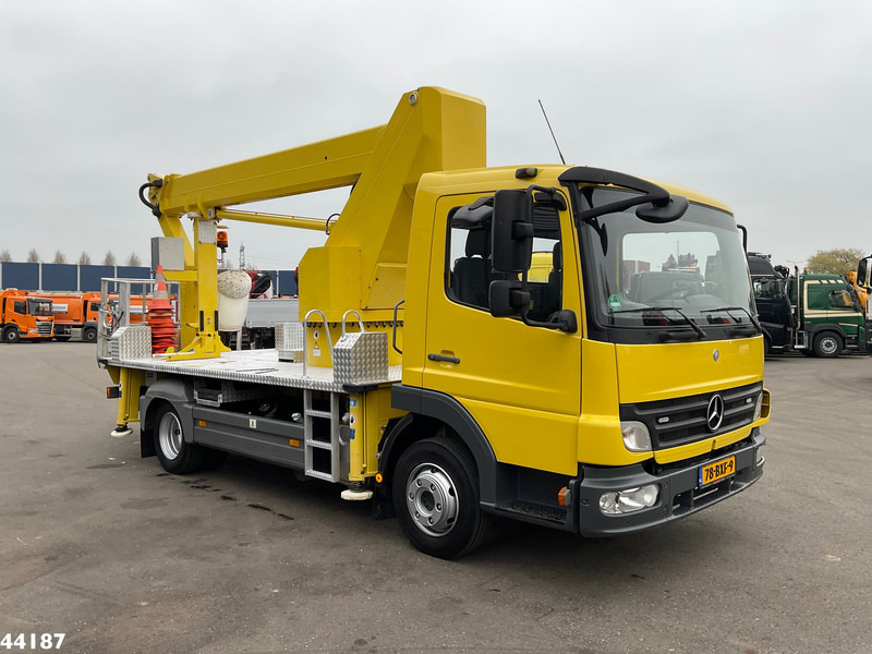 Mercedes-Benz Atego 815 Wumag Elevant 17 meter hoogwerker Just 39.048 km! - Φορτηγό: φωτογραφία 4 Mercedes-Benz Atego 815 Wumag Elevant 17 meter hoogwerker Just 39.048 km! - Φορτηγό: φωτογραφία 4