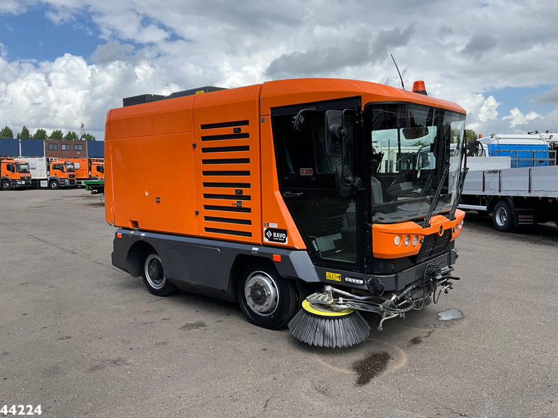 Ravo 540 Euro 6 - Σάρωθρο δρόμων: φωτογραφία 3 Ravo 540 Euro 6 - Σάρωθρο δρόμων: φωτογραφία 3