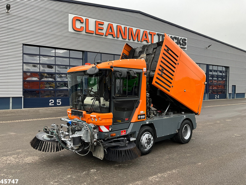 Ravo 580 with 3-rd brush - Σάρωθρο δρόμων: φωτογραφία 1 Ravo 580 with 3-rd brush - Σάρωθρο δρόμων: φωτογραφία 1