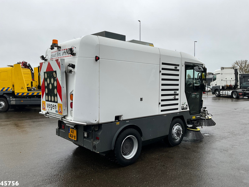 Ravo 580 with 3-rd brush - Σάρωθρο δρόμων: φωτογραφία 5 Ravo 580 with 3-rd brush - Σάρωθρο δρόμων: φωτογραφία 5